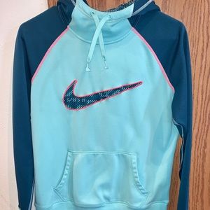 Women’s Nike Therma-fit Hooded Sweatshirt